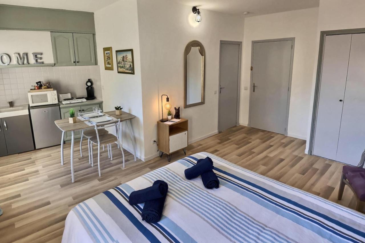 Studio Vue Sur Les Toits, Lumineux Moustiers #2 외부 사진
