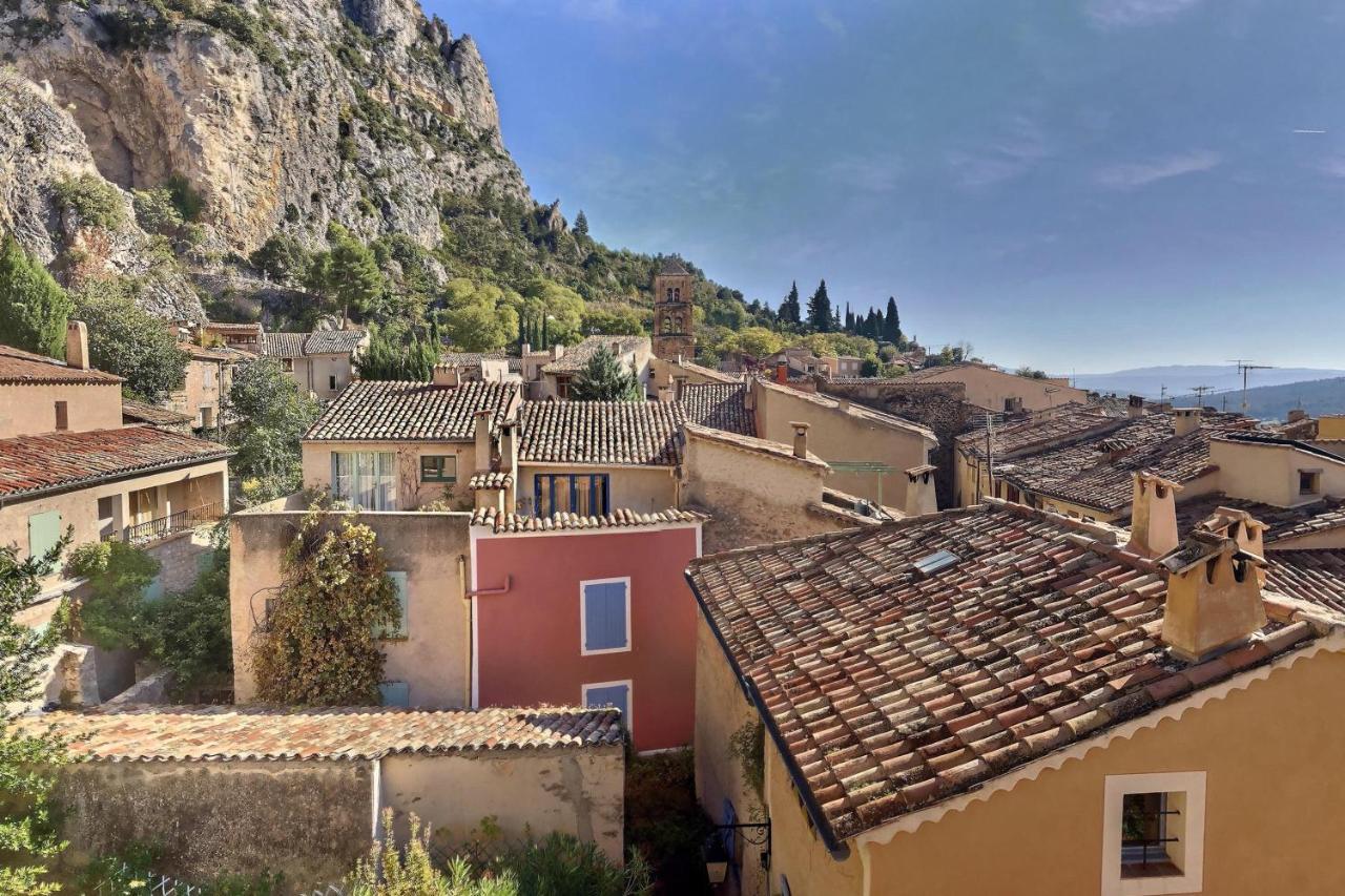 Studio Vue Sur Les Toits, Lumineux Moustiers #2 외부 사진